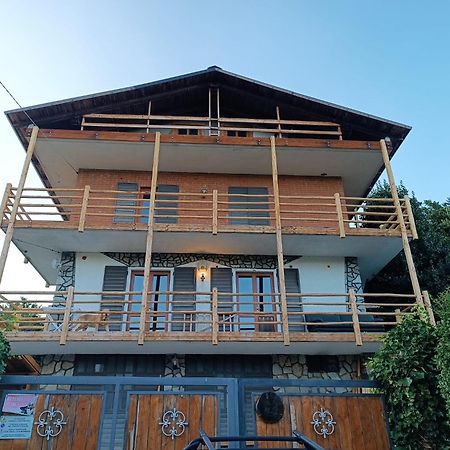 Lo Scoiattolo Bed & Breakfast Giaveno Exterior photo