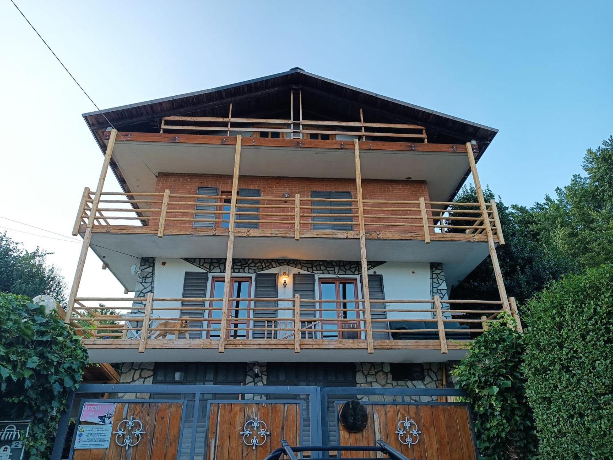 Lo Scoiattolo Bed & Breakfast Giaveno Exterior photo